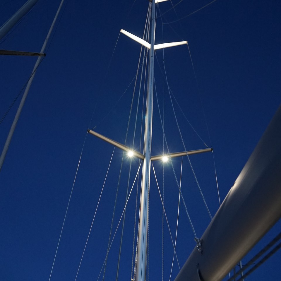 Spreader LED light 16°